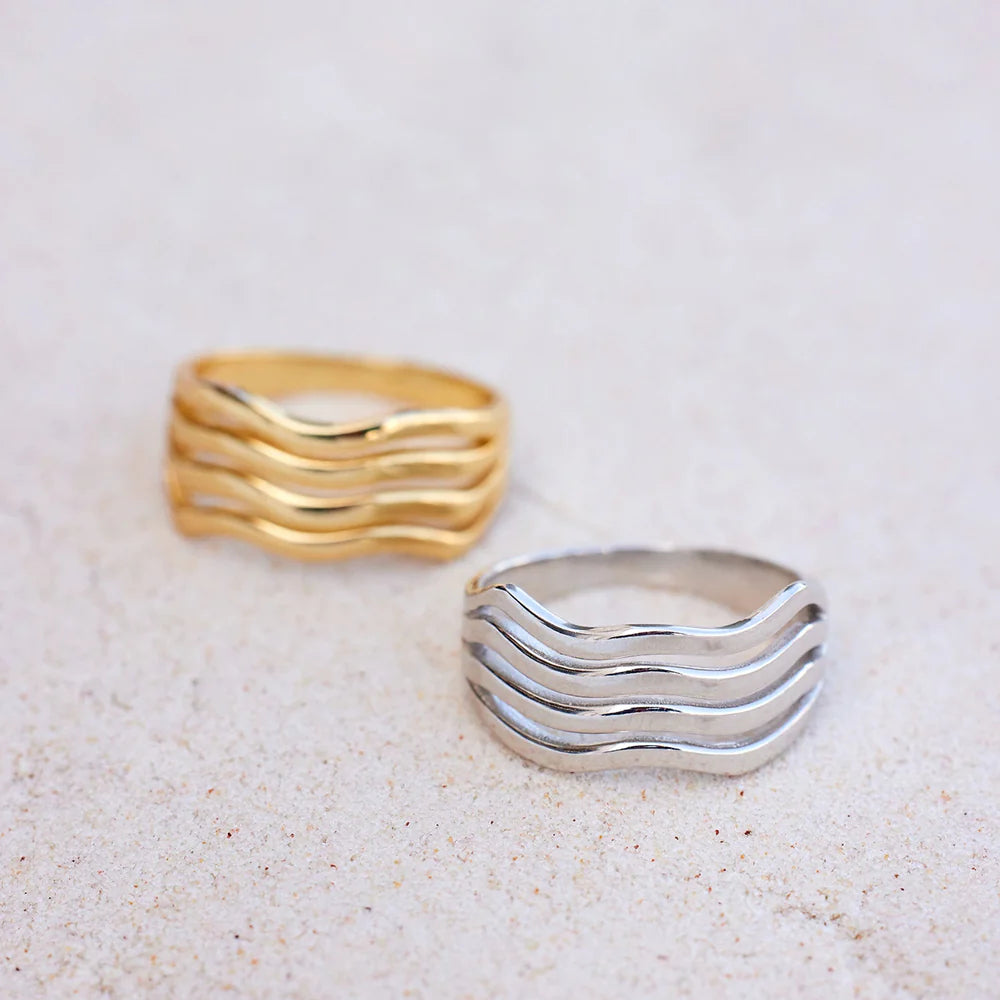 Wavy Ring