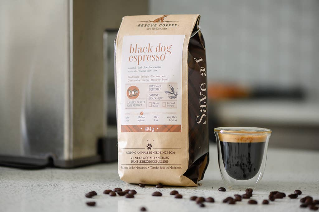 Black Dog Espresso | Medium Roast | 1lb Bag | Organic Coffee: Whole bean