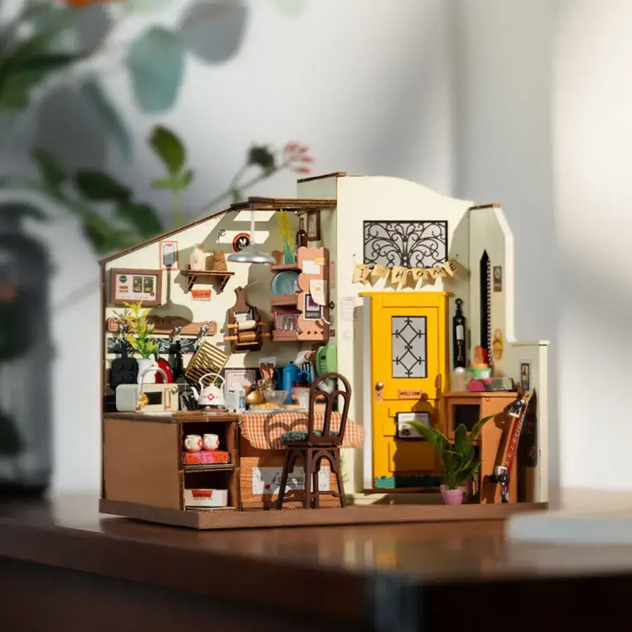 DIY Miniature House Kit: Homey Kitchen