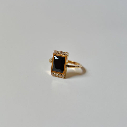 Ira Black Stone Ring: Size 6