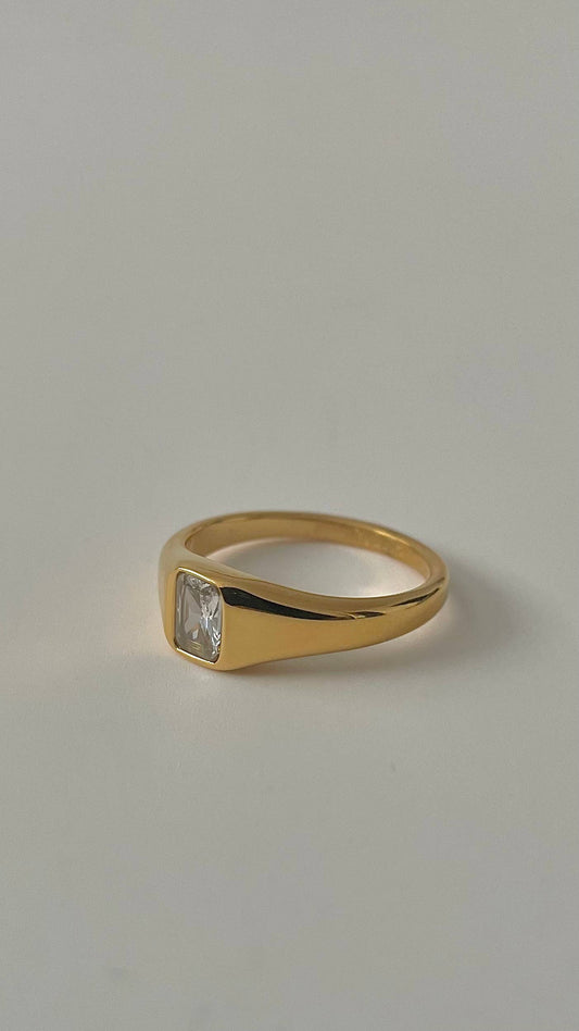 Sofia Ring- White Stone: 6