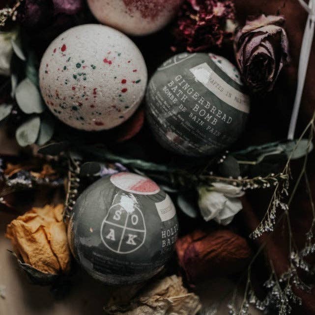 Gingerbread Bath Bomb - Canadian Made