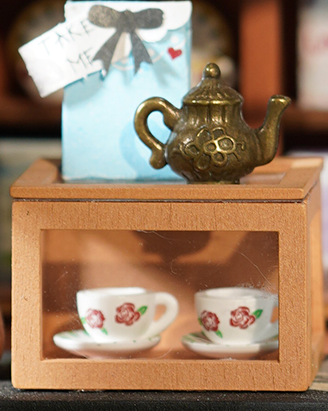 DIY Miniature House Kit: Alice's Tea Store