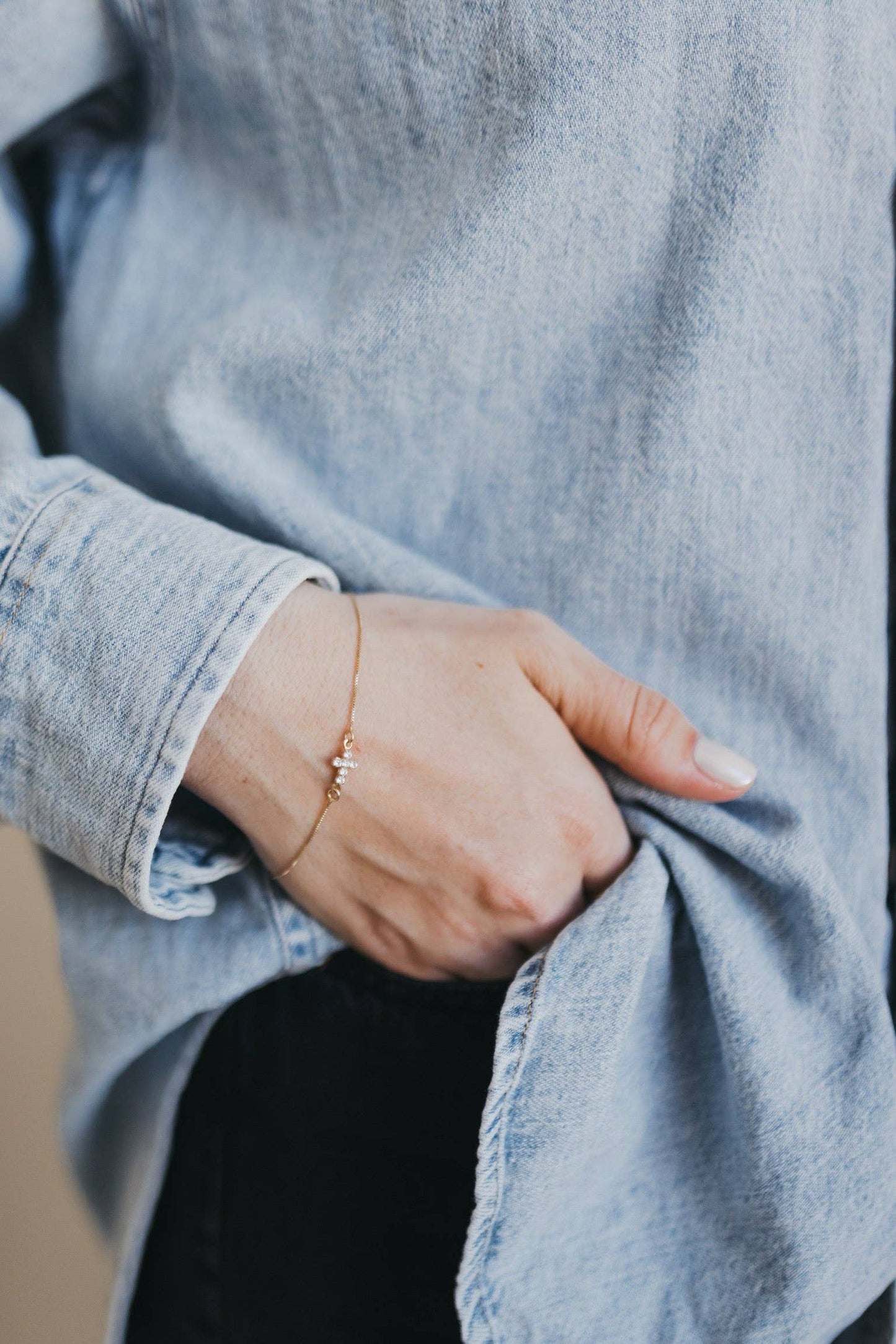 Dainty Cross Bracelet